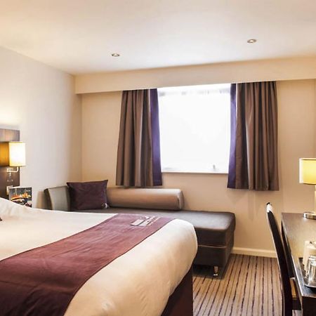 Premier Inn Aberdeen Airport - Дайс Екстер'єр фото