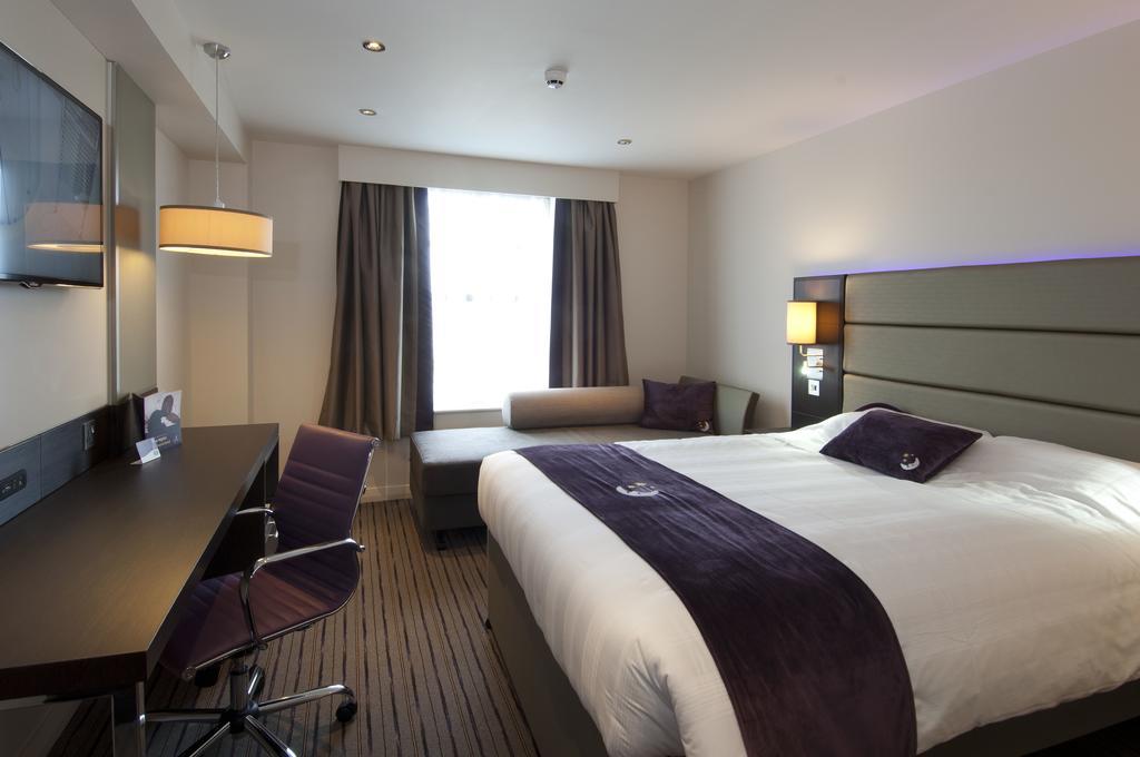 Premier Inn Aberdeen Airport - Дайс Номер фото