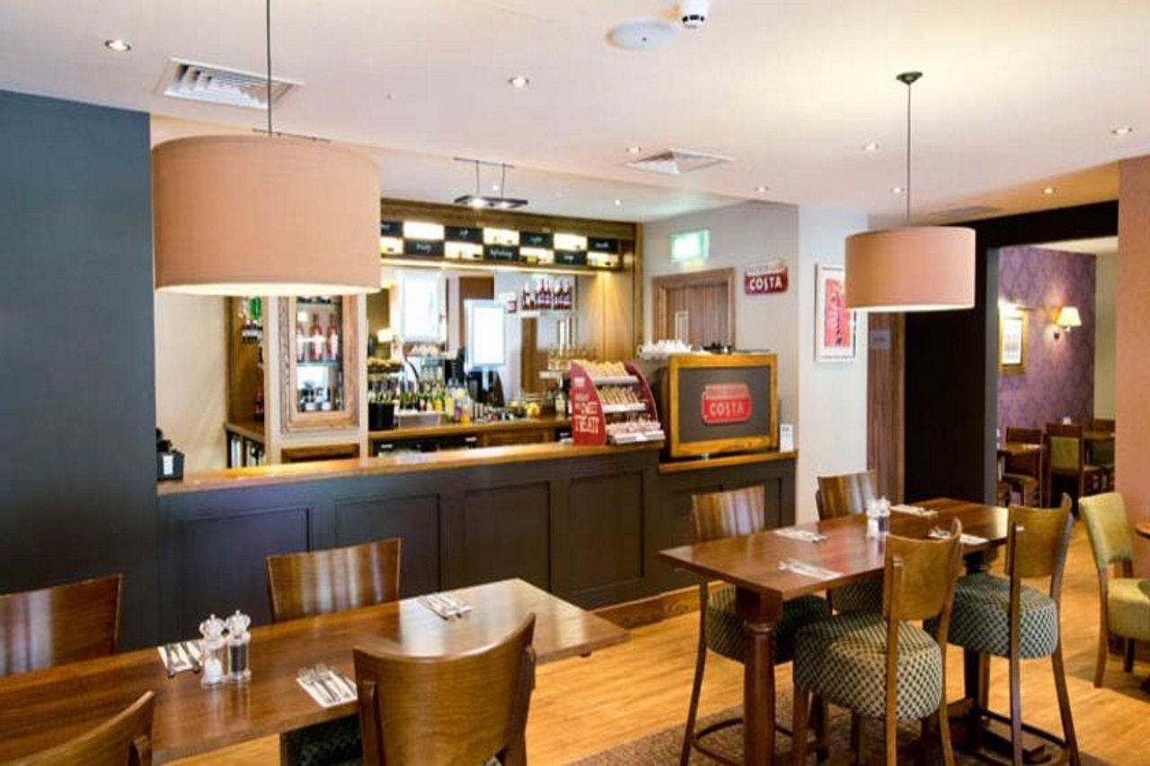 Premier Inn Aberdeen Airport - Дайс Екстер'єр фото