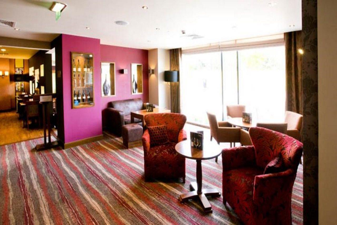 Premier Inn Aberdeen Airport - Дайс Екстер'єр фото