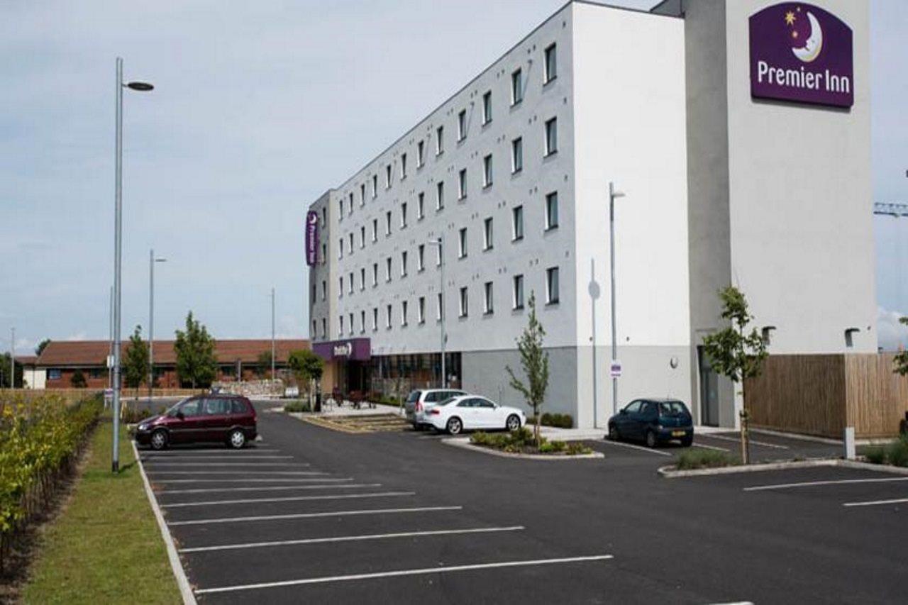 Premier Inn Aberdeen Airport - Дайс Екстер'єр фото